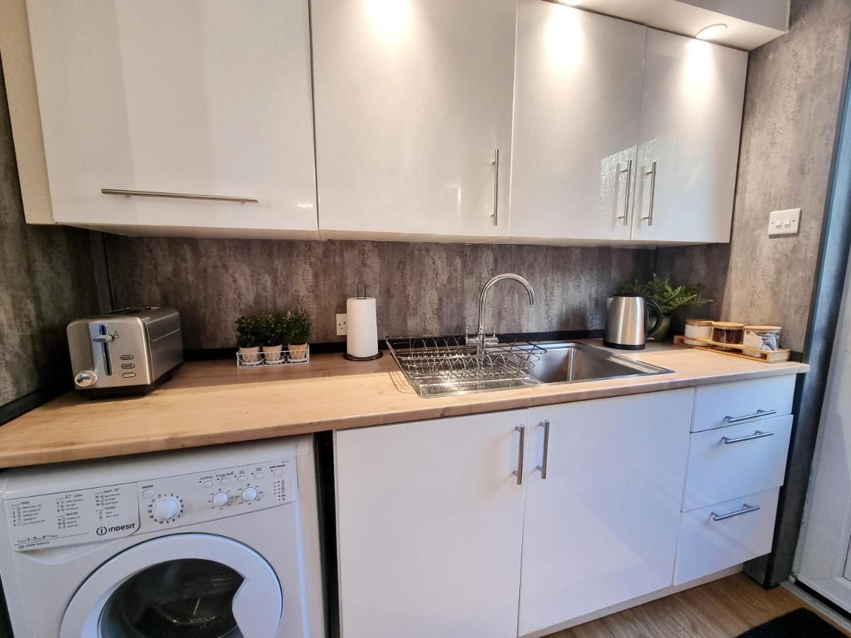 Cosy Apartment Nearby Train Station! Watford  Exterior photo